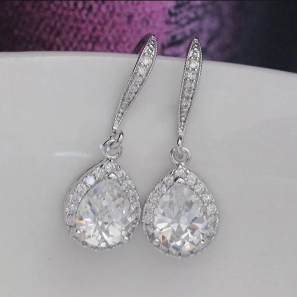 Pear Shaped Dangle Earrings with Silver Plated and AAA Cubic Zirconia - Picture 2 of 6